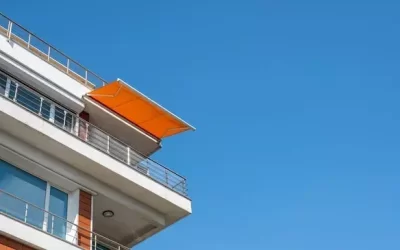 Toldos Articulados no Jardim Botânico: Proteção e Elegância para Ambientes Externos