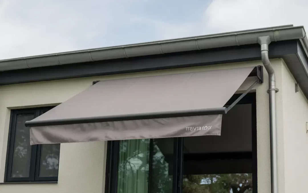 Toldo capota retrátil na Barra da Tijuca: solução ideal para áreas externas amplas